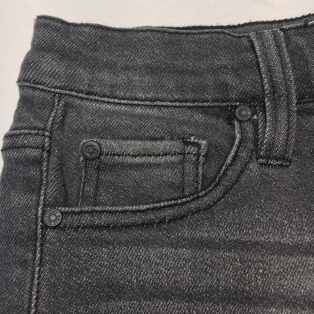 Celebrity Pink High Rise Gray Frayed Jean Shorts - Picture 8 of 8